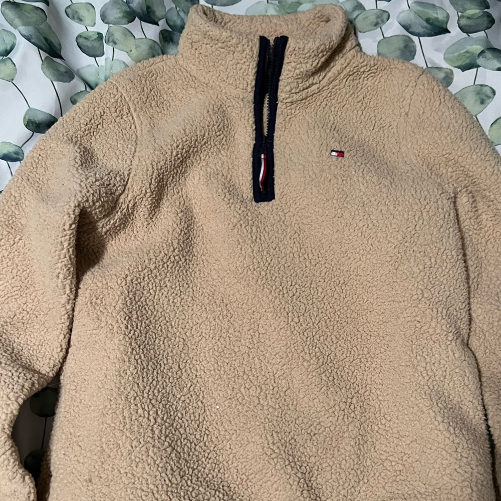 Tommy Hilfiger half zip up